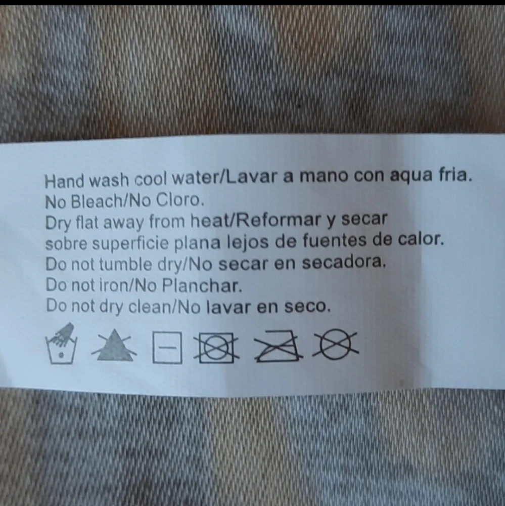 Women's stretch spandex black NWOT gloves. - Picture 9 of 9